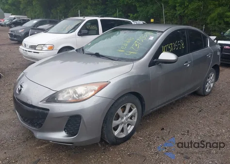 2013 Mazda Mazda3 I Sv z USA, uszkodzony, nr VIN JM1BL1TF2D1761375